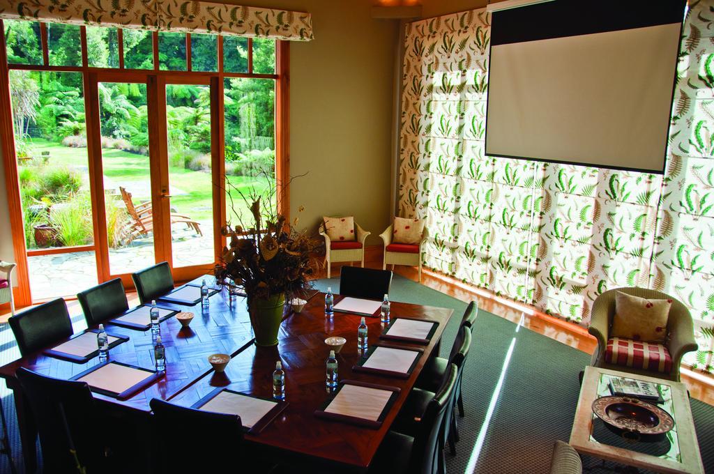 Treetops Lodge & Estate Rotorua Bagian luar foto